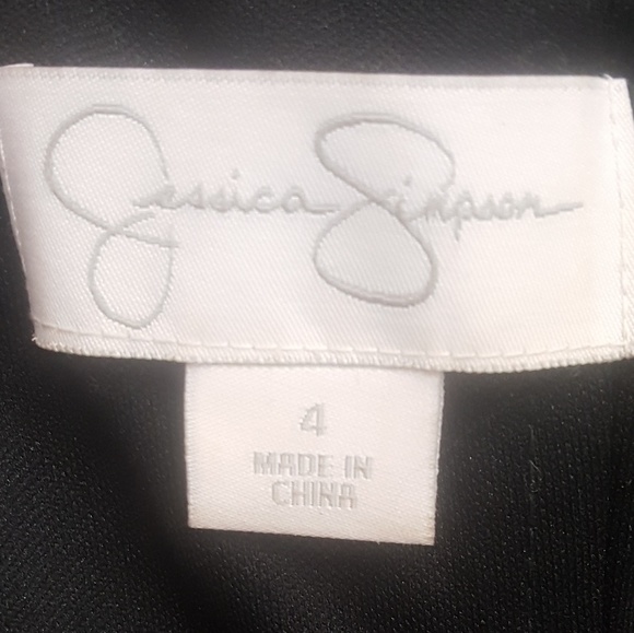 Women's Tiered Strapless Dress - Picture 5 of 9